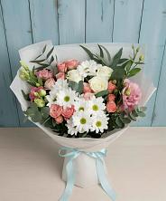 Букет цветов из:  Розы, Лизиантусы и Хризантемы в Красноармейске Саратовской области