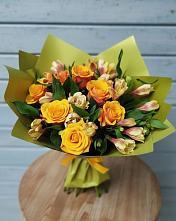 Букет цветов из:  Альстромерии и Розы в Красноармейске Саратовской области