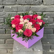Цветочная композиция из Розы в коробке в Красноармейске Саратовской области