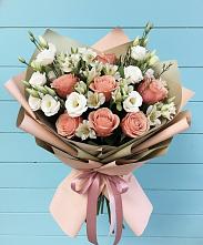 Букет цветов из:  Розы, Альстромерии и Лизиантусы в Красноармейске Саратовской области