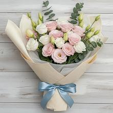 Букет цветов из:  Лизиантусы в Красноармейске Саратовской области
