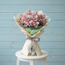 Букет цветов из:  Орхидеи и Розы в Красноармейске Саратовской области