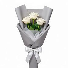 Букет 3 белые розы в Красноармейске Саратовской области