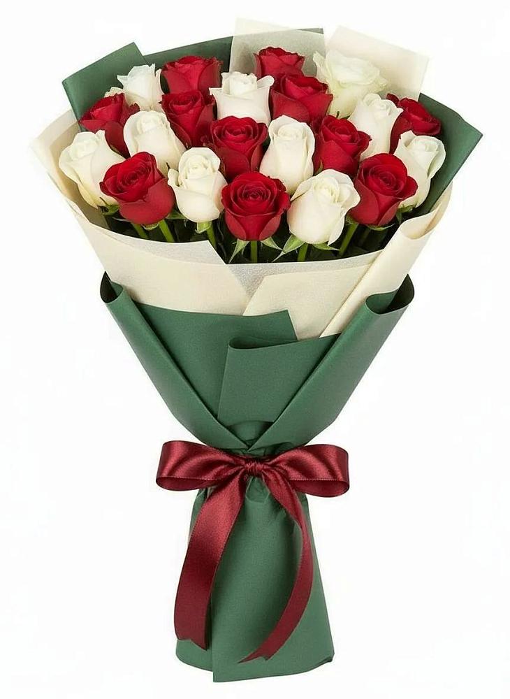 Букет Микс из красных и белых роз в Красноармейске Саратовской области