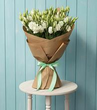 Букет цветов из:  Лизиантусы в Красноармейске Саратовской области