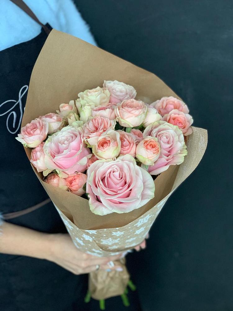 Букет цветов из: Хризантемы и Розы в Красноармейске Саратовской области