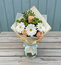 Букет цветов из:  Герберы, Розы и Хризантемы в Красноармейске Саратовской области