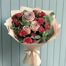 Букет цветов из:  Гвоздики и Розы в Красноармейске Саратовской области