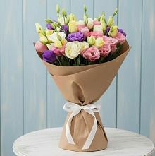 Букет цветов из:  Лизиантусы в Красноармейске Саратовской области