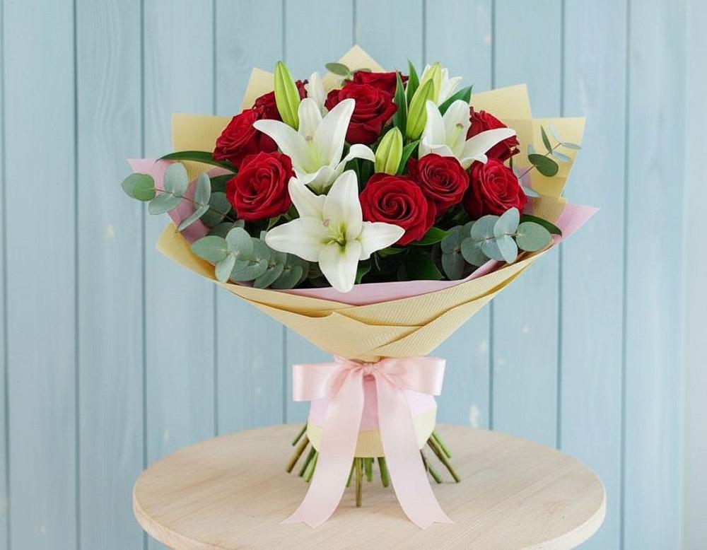 Букет цветов из: Лилии и Розы в Красноармейске Саратовской области
